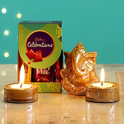 get 21% off on besan laddoos & navratan Mixture bos